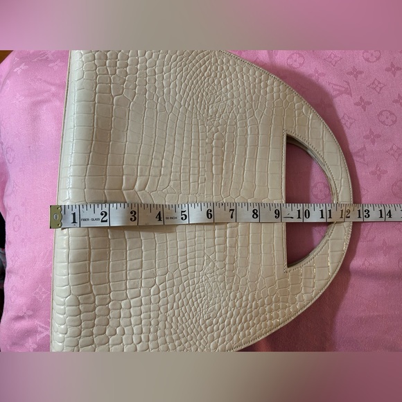 Vintage YSL Croc Cutout Handle Bag - Picture 8 of 16